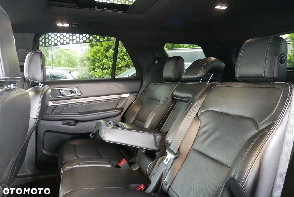 Ford Explorer - 14