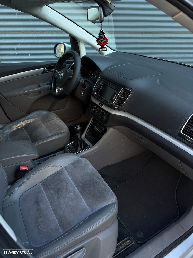 VW Sharan 2.0 TDI Highline - 24
