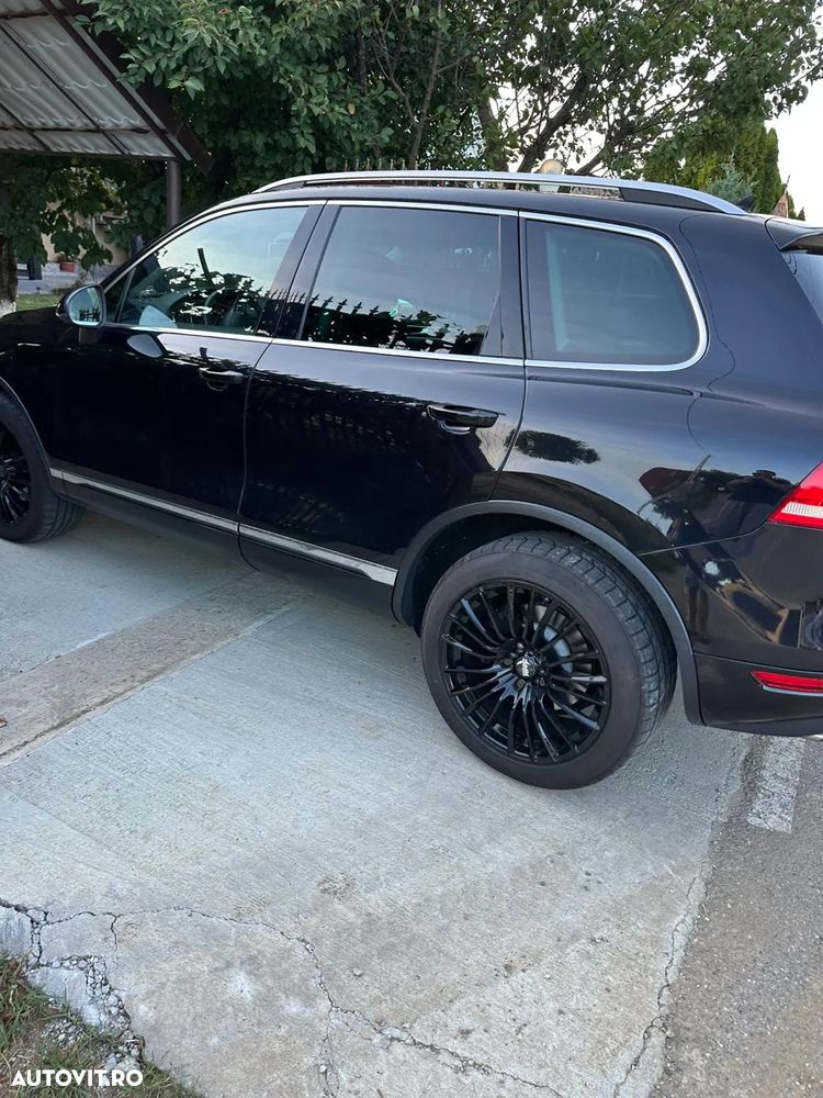 Volkswagen Touareg - 13