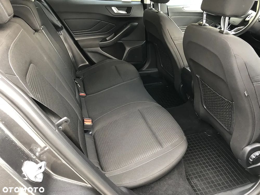 Ford Focus 1.5 EcoBlue Titanium Business - 36