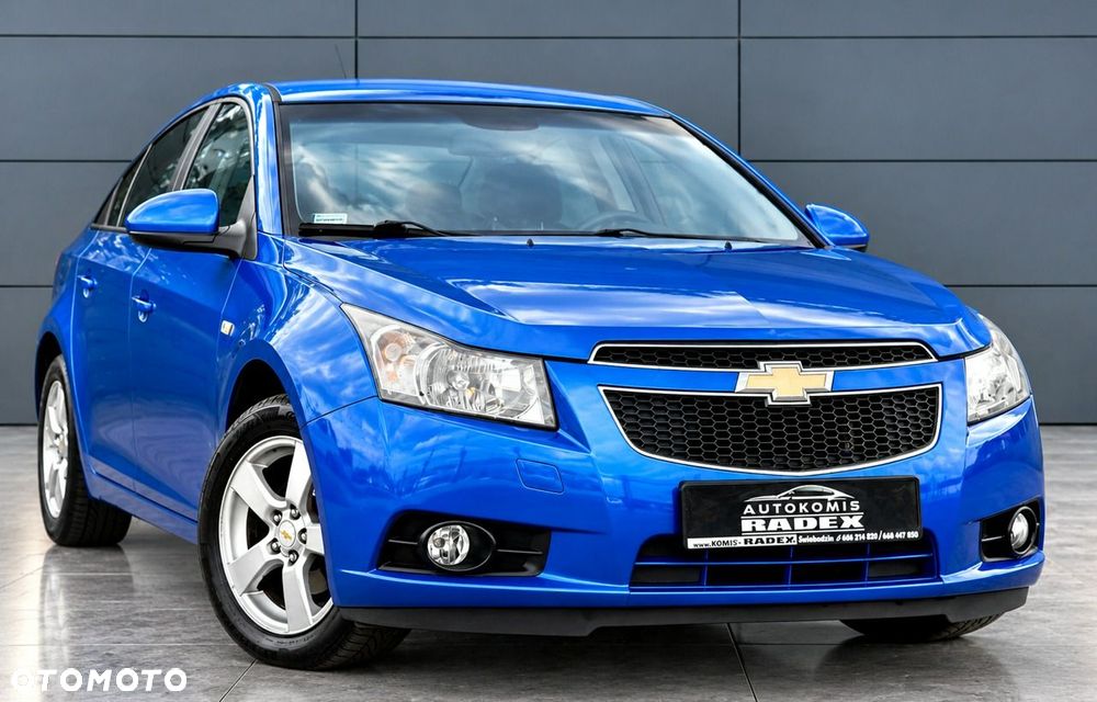 Chevrolet Cruze 1.6 LS - 18