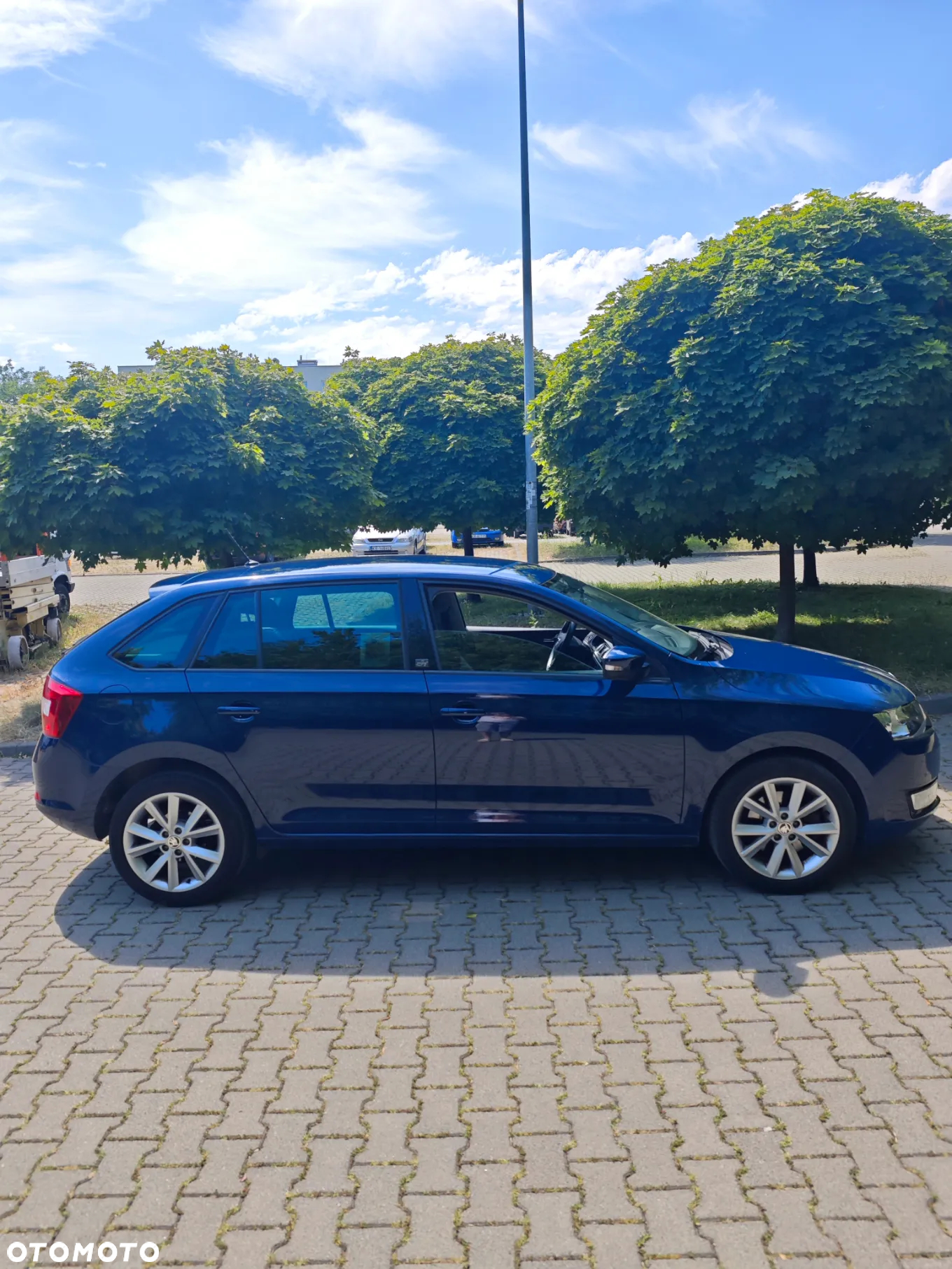 Skoda RAPID 1.4 TSI Joy DSG - 4