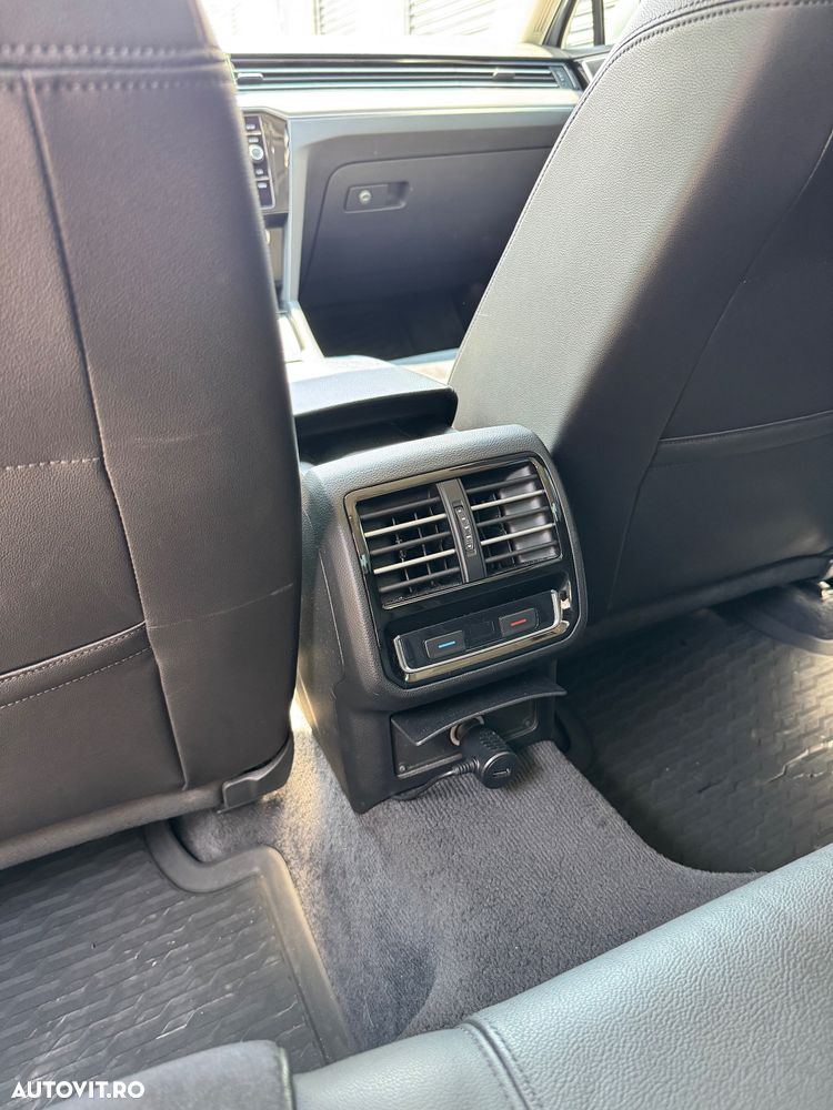 Volkswagen Passat 2.0 TDI DSG Highline - 33