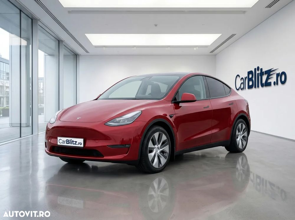 Tesla Model Y - 2
