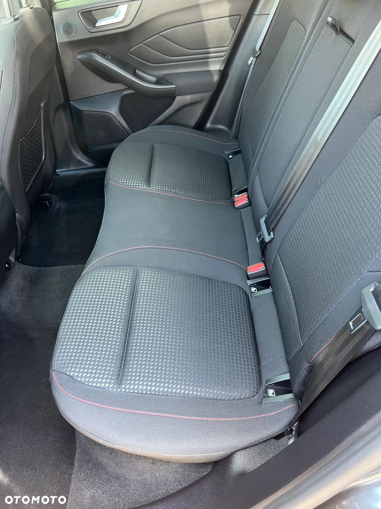 Ford Focus - 12