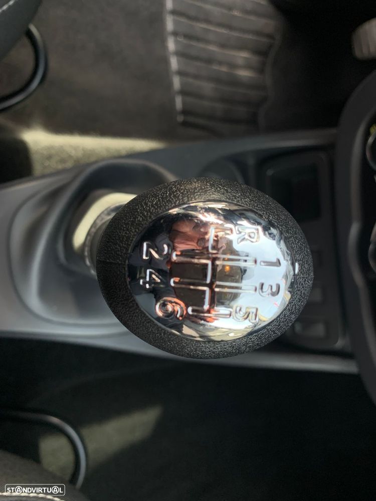 Dacia Duster 1.5 dCi SL Urban Explorer - 25