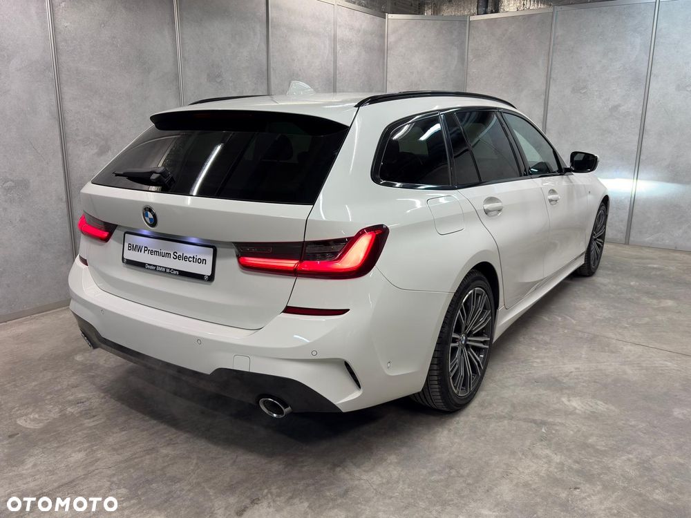 BMW Seria 3 330i xDrive M Sport sport - 5