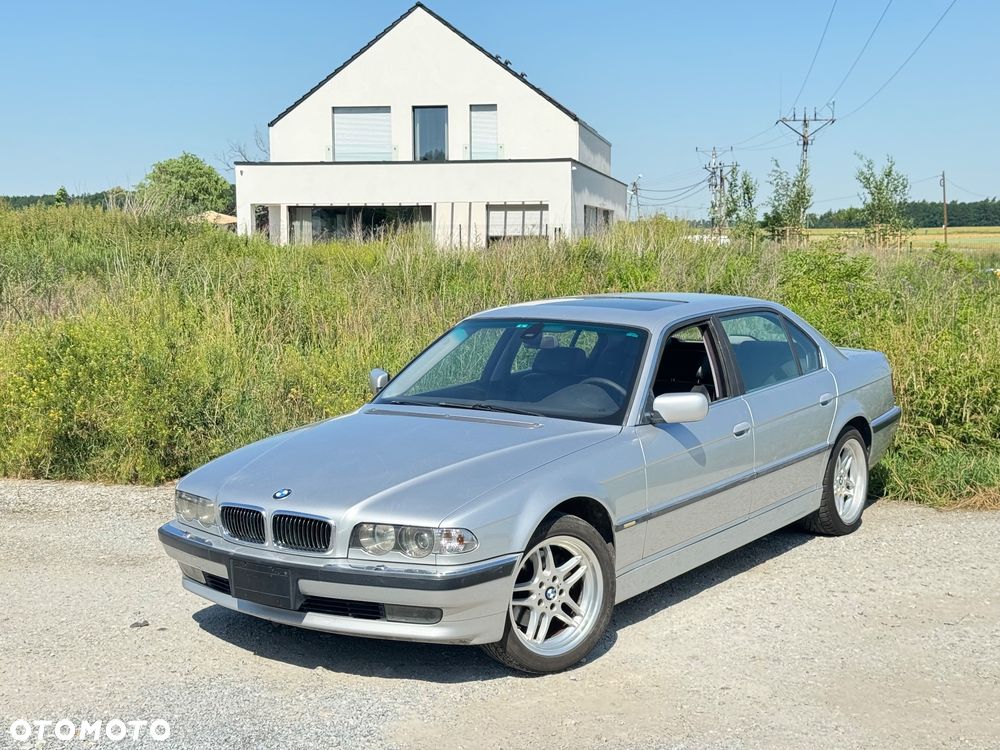 BMW Seria 7 740i - 2