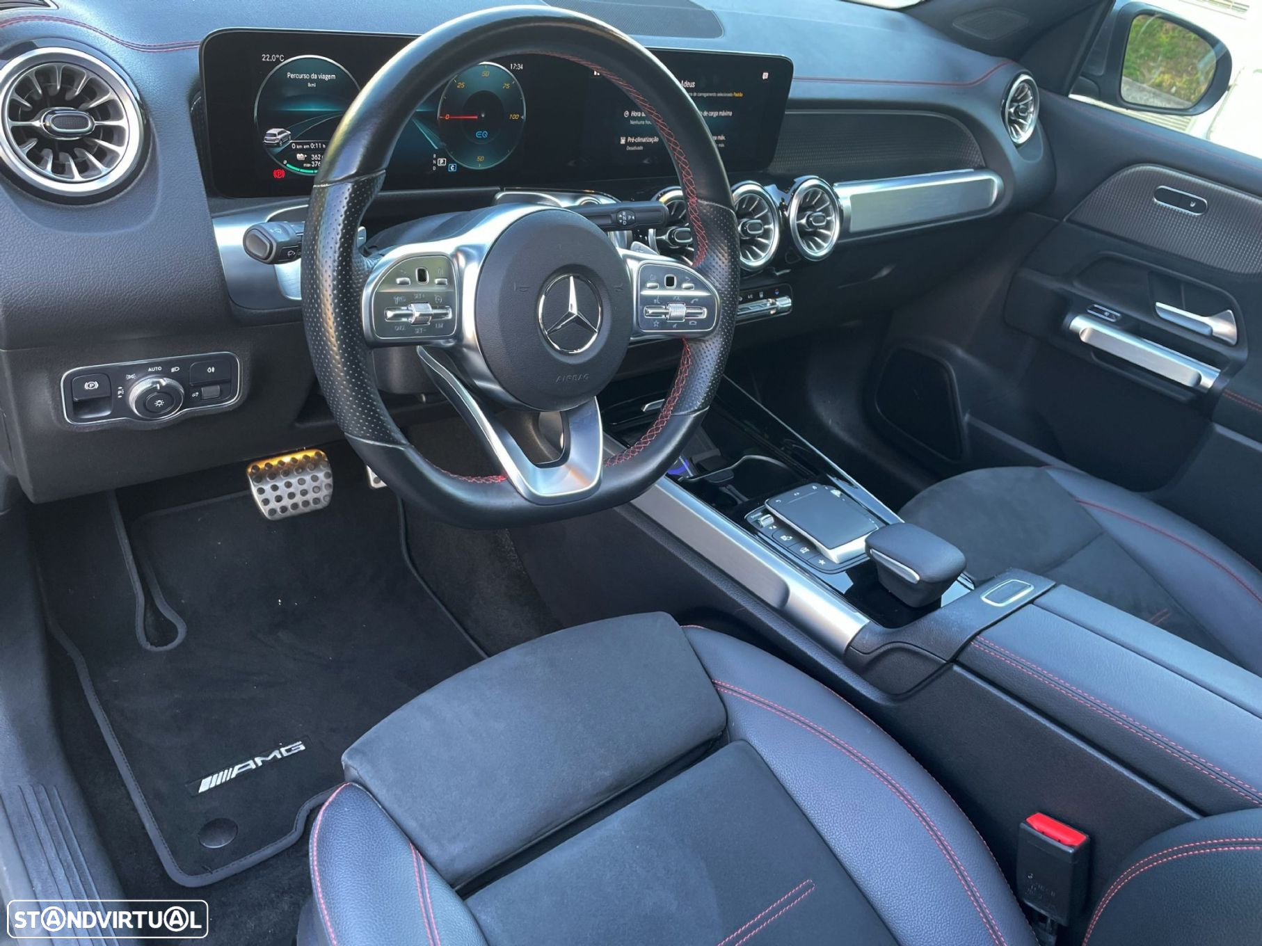 Mercedes-Benz EQB - 12