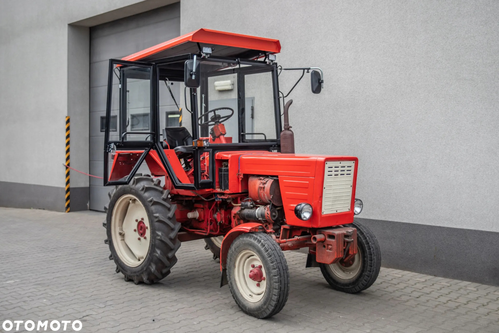 Kabina do ciągnika NAGLAK C330 C360 MF235 MF255 T25 3512 2812 BIZON - 4