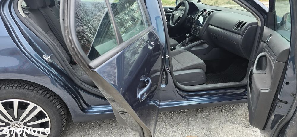 Volkswagen Jetta 1.9 TDI Trendline - 15