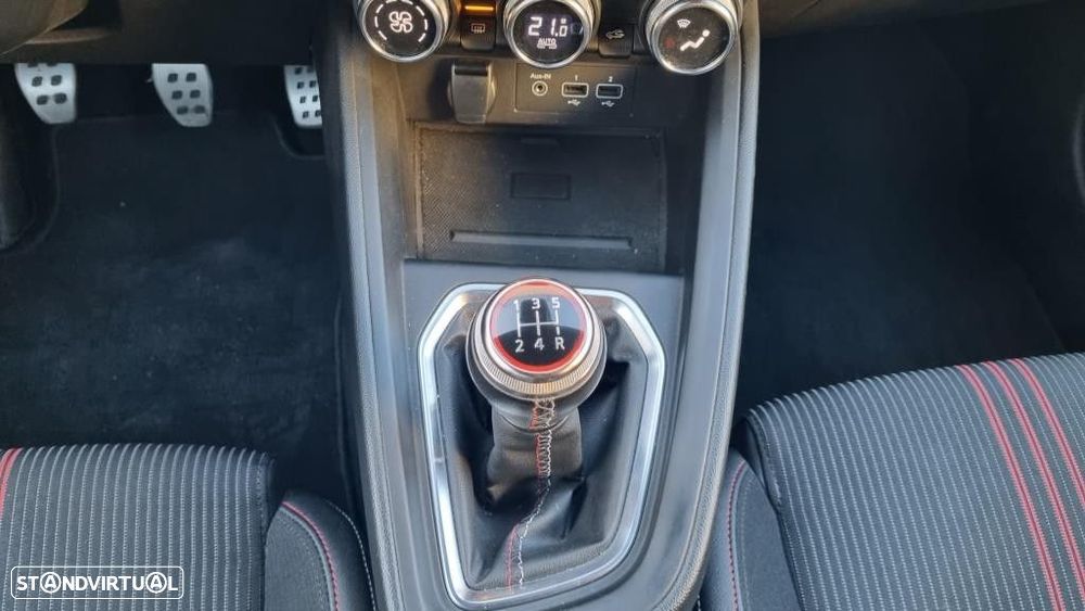 Renault Clio 1.0 TCe RS Line - 11