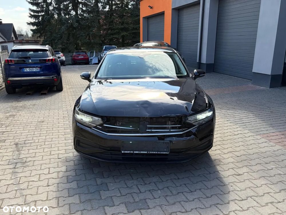 Volkswagen Passat 1.5 TSI EVO Elegance DSG - 2