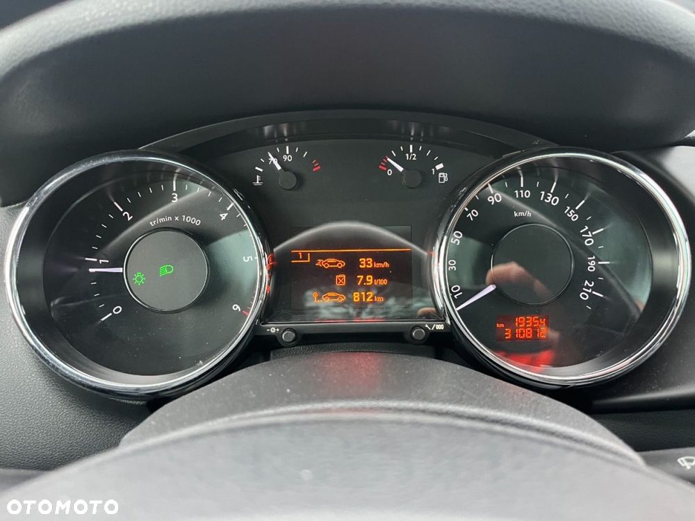 Peugeot 3008 HDi FAP 150 Family - 9