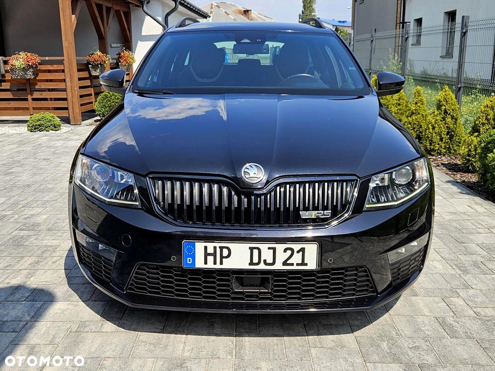 Skoda Octavia 2.0 TDI DSG RS - 19