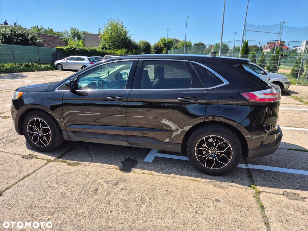 Ford Edge - 4