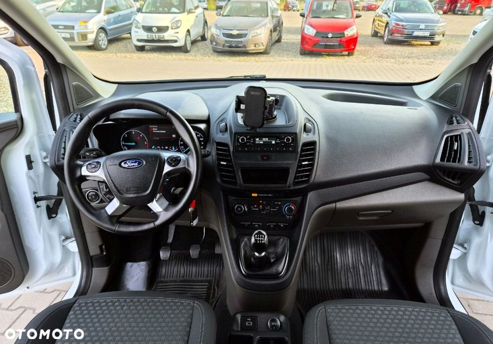 Ford Transit Connect - 27