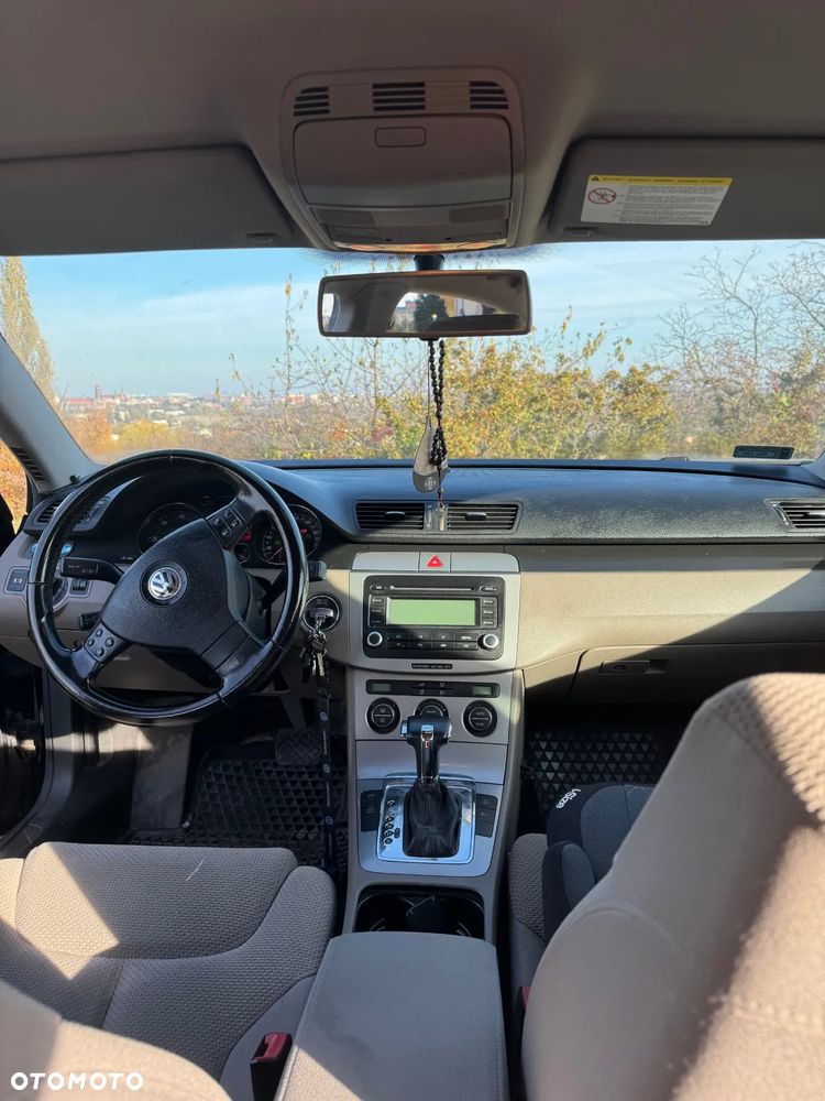 Volkswagen Passat 2.0 TDI Comfortline DSG - 16