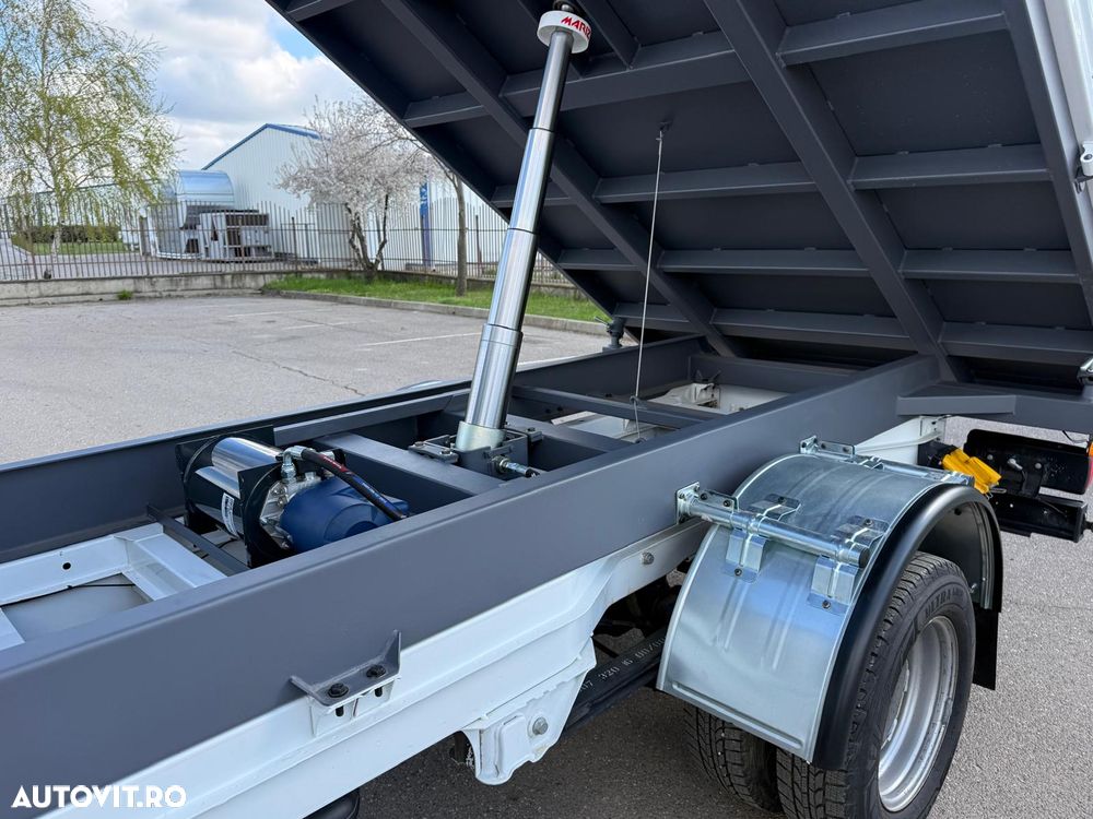 Mercedes-Benz Sprinter - 3