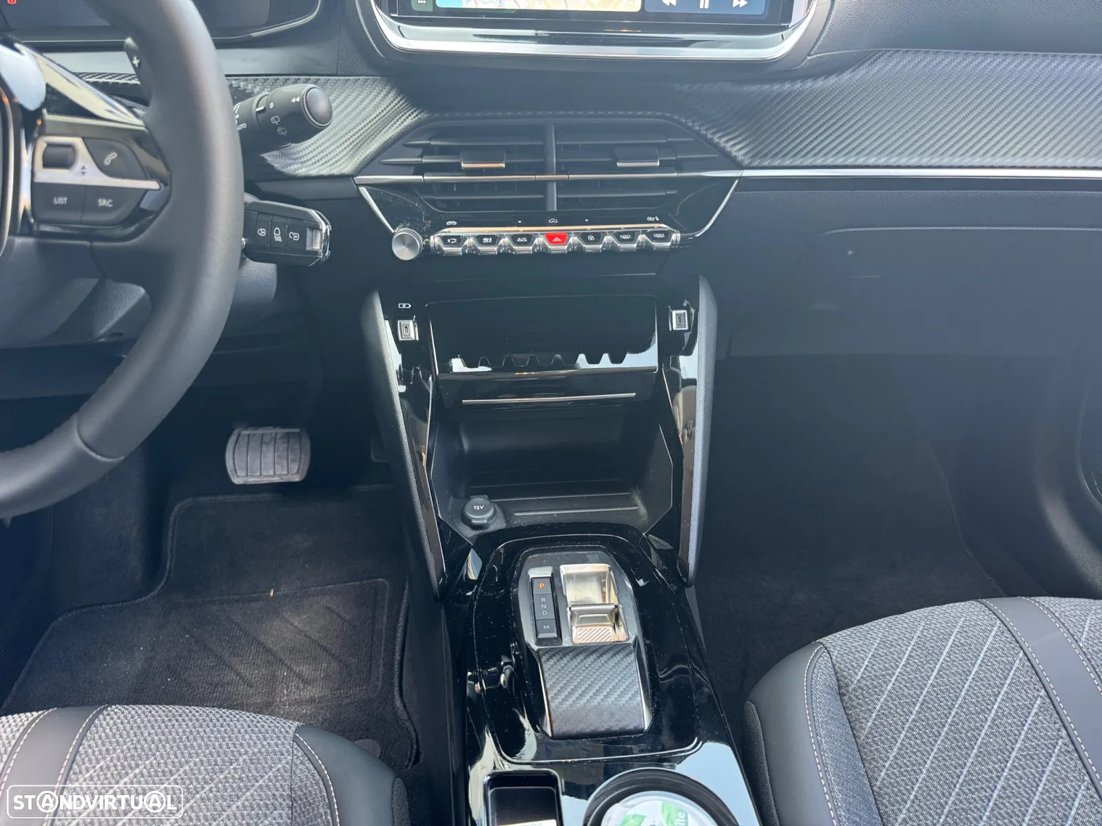 Peugeot 208 1.2 Hybrid Allure e-DCS6 - 12