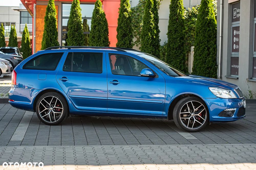 Skoda Octavia Combi 2.0 TSI RS - 3