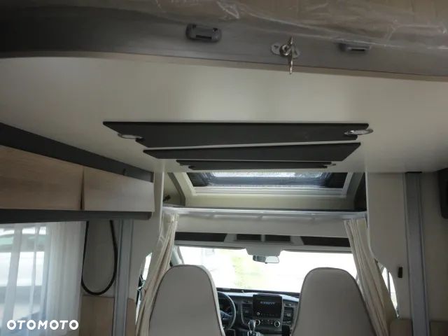 Ford Itineo PS 700 - 22