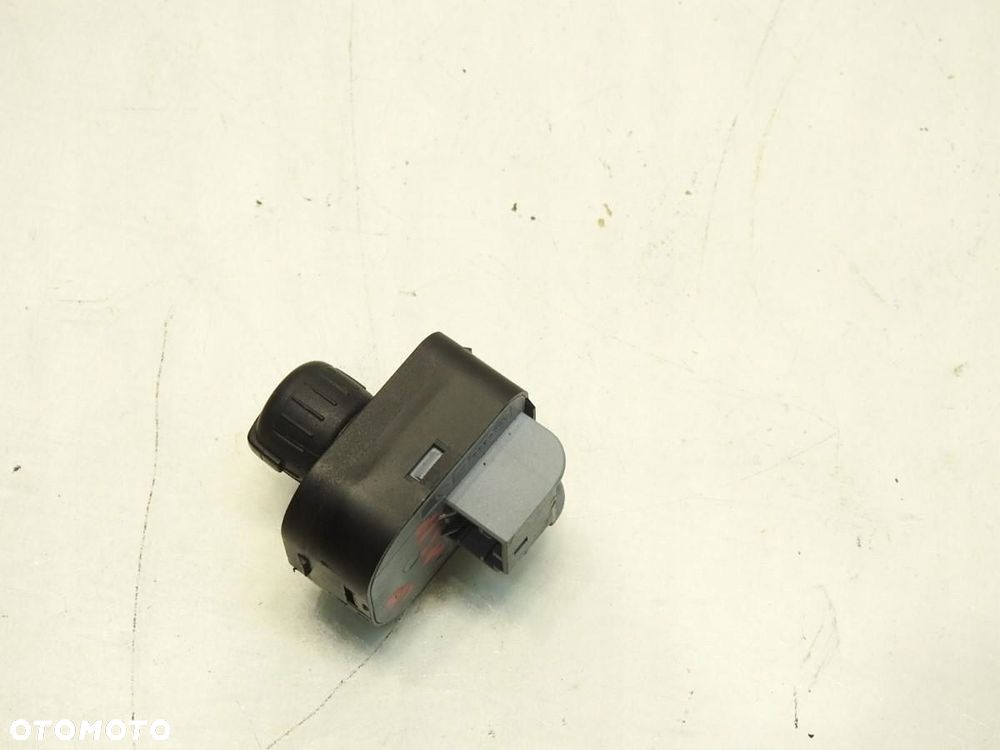 PRZYCISK REGULACJI LUSTEREK AUDI A3 8P 8E0959563 - 4