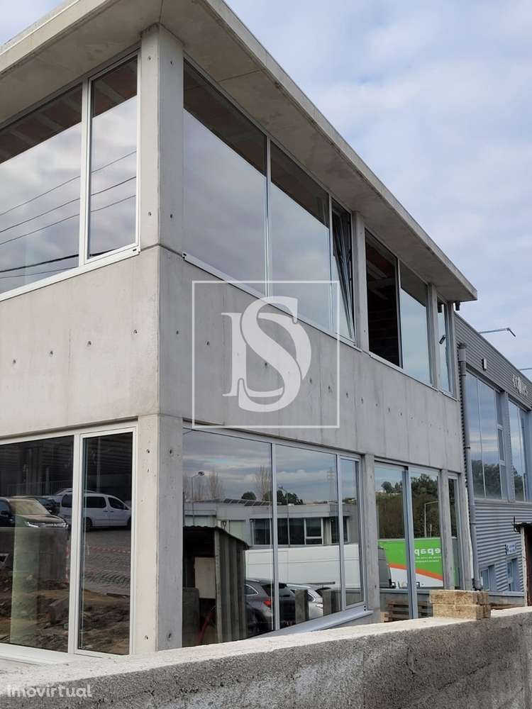 Pavilhão Novo no Centro Empresarial de Ferreiros - Braga - Grande imagem: 5/5