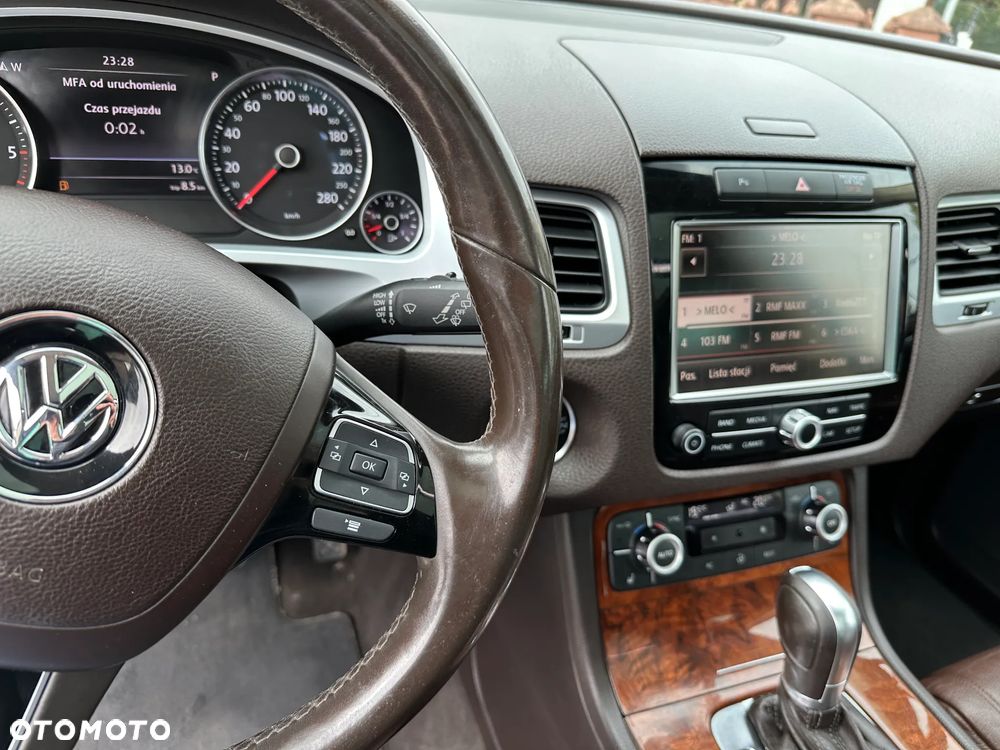 Volkswagen Touareg - 11