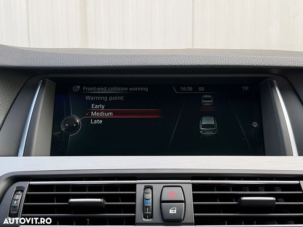 BMW Seria 5 520d xDrive Aut. - 16