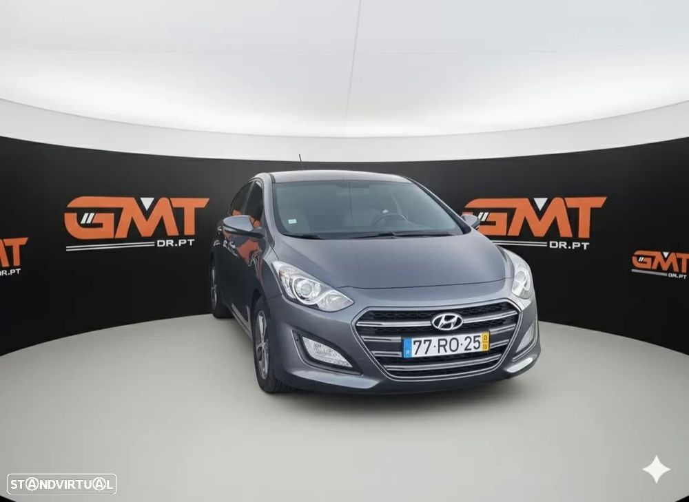 Hyundai i30 1.6 CRDI STyle+Navi - 1