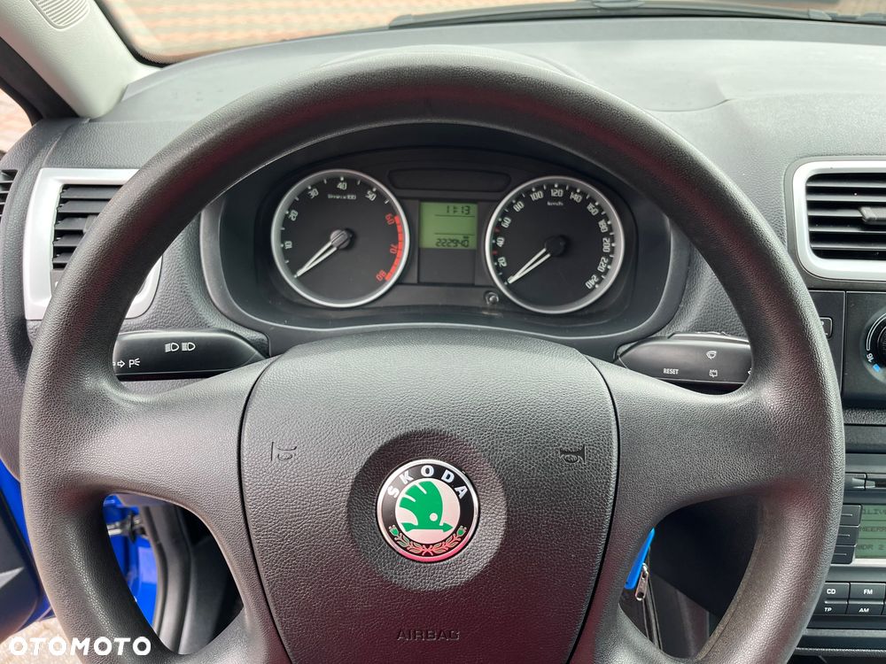 Skoda Roomster 1.4 16V Style PLUS EDITION - 25