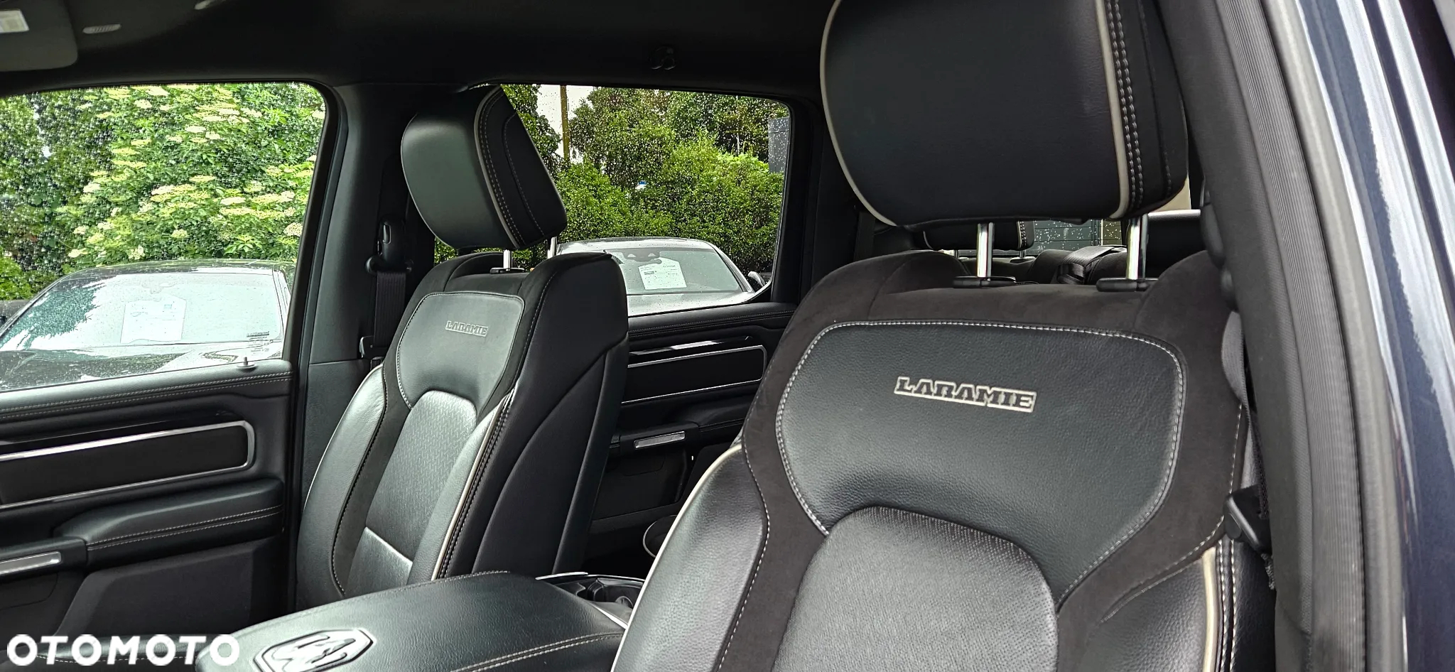 RAM 1500 Crew Cab Laramie - 25
