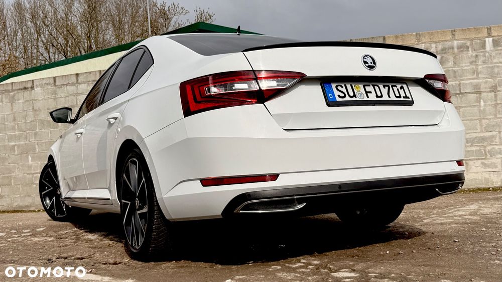 Skoda Superb 2.0 TDI DSG Sportline - 12