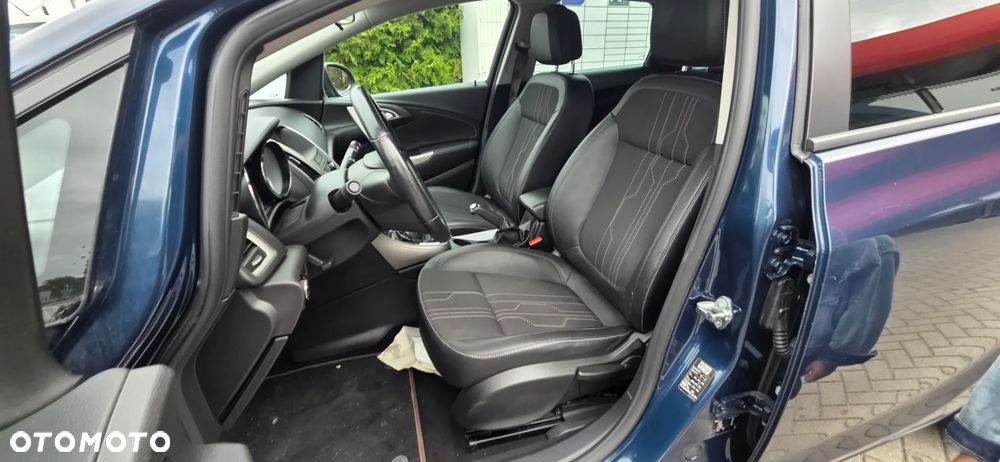 Opel Astra 1.6 Turbo 150 Jahre - 29