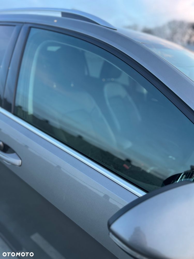 Volkswagen Golf 1.6 TDI Highline DSG - 18