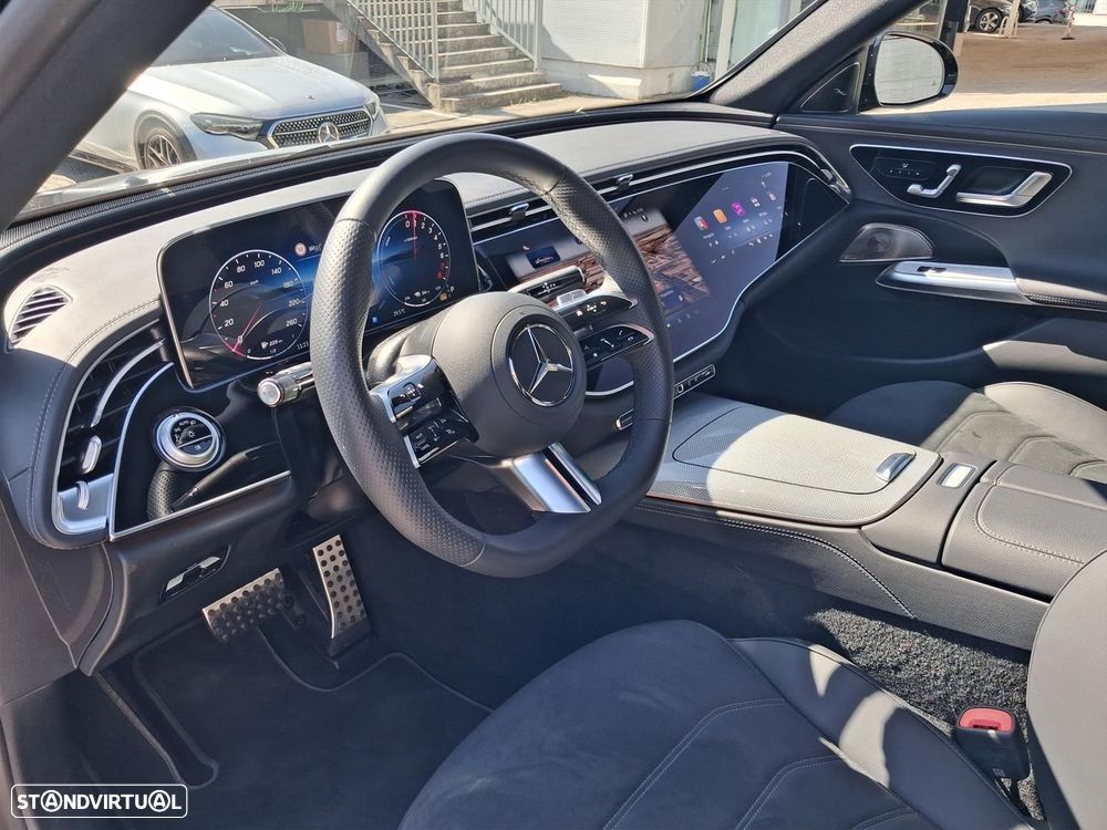 Mercedes-Benz E 300 e AMG Line - 11