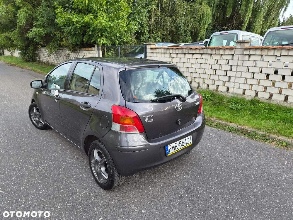 Toyota Yaris 1.33 VVT-i Sol - 11