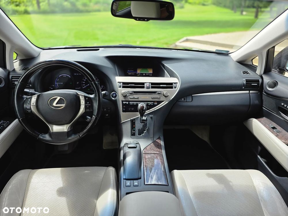 Lexus RX - 16
