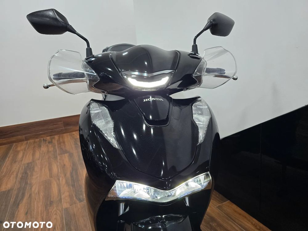 Honda SH - 19
