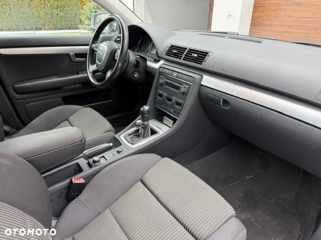 Audi A4 Limousine 2.0T FSI - 8