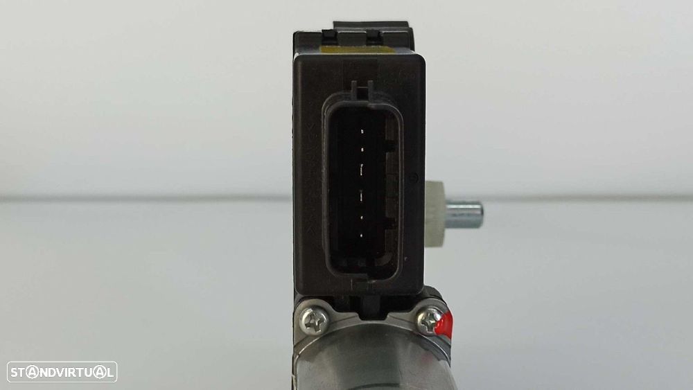 MOTOR ELEVADOR FRENTE DIREITO KIA CEE'D 1.6 CRDI CAT - 2