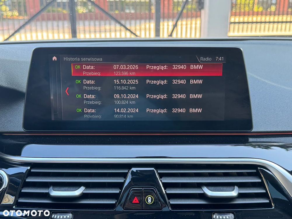 BMW Seria 5 520d xDrive Luxury Line sport - 18