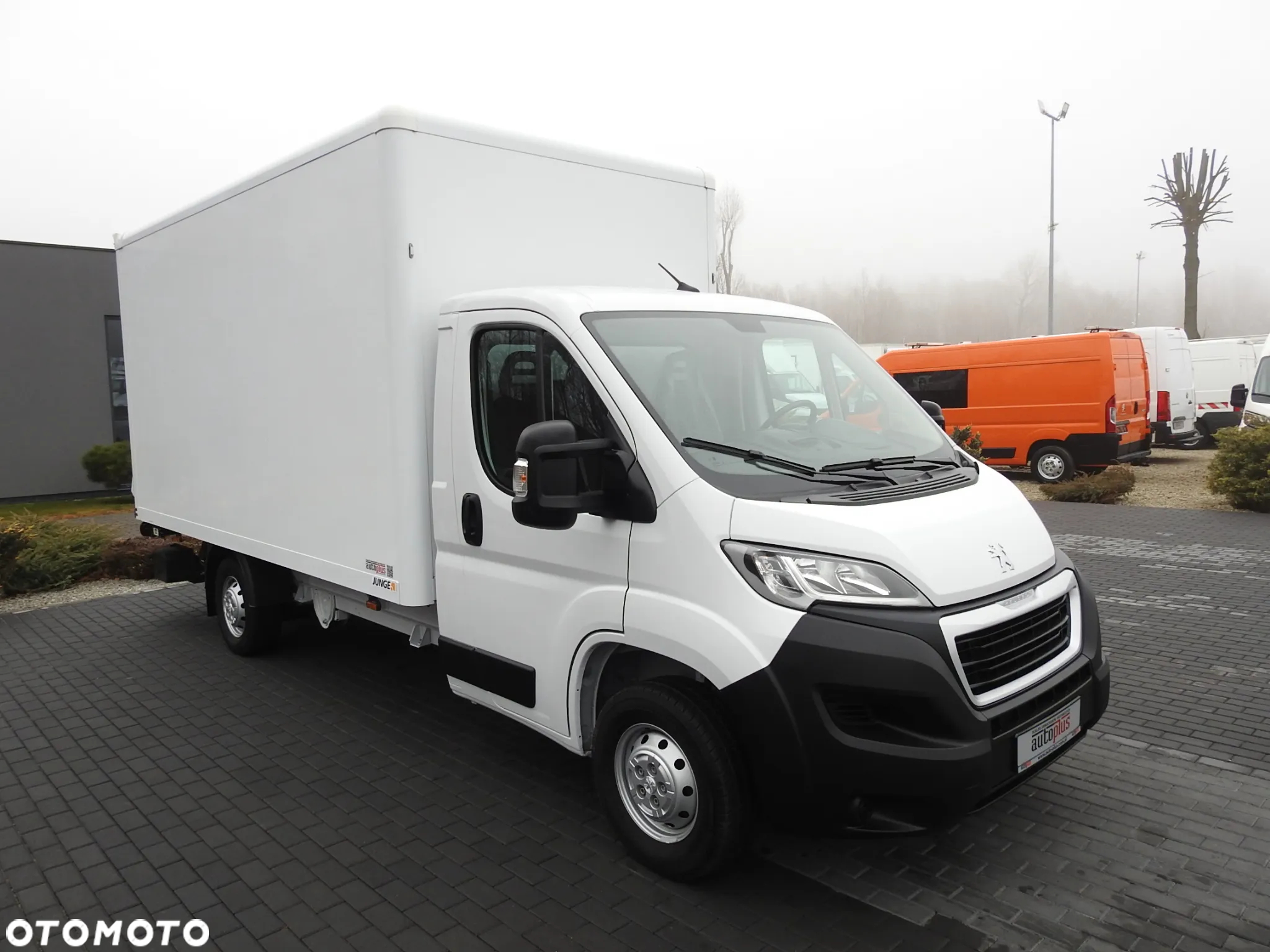 Peugeot BOXER KONTENER WINDA 8 PALET TEMPOMAT KLIMATYZACJA 140KM [ V05055 ] - 5