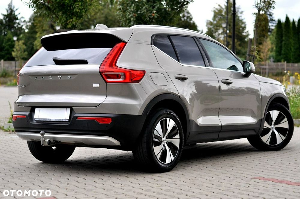 Volvo XC 40 T4 Plug-In Hybrid Plus Dark - 4