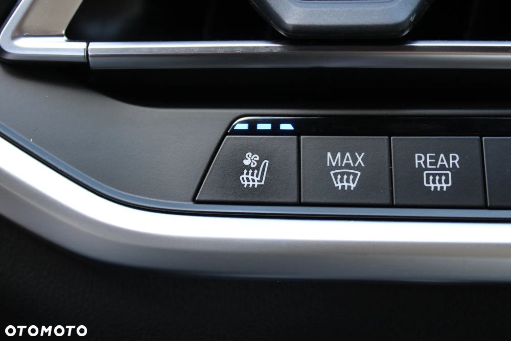 BMW X5 xDrive40d mHEV sport - 31