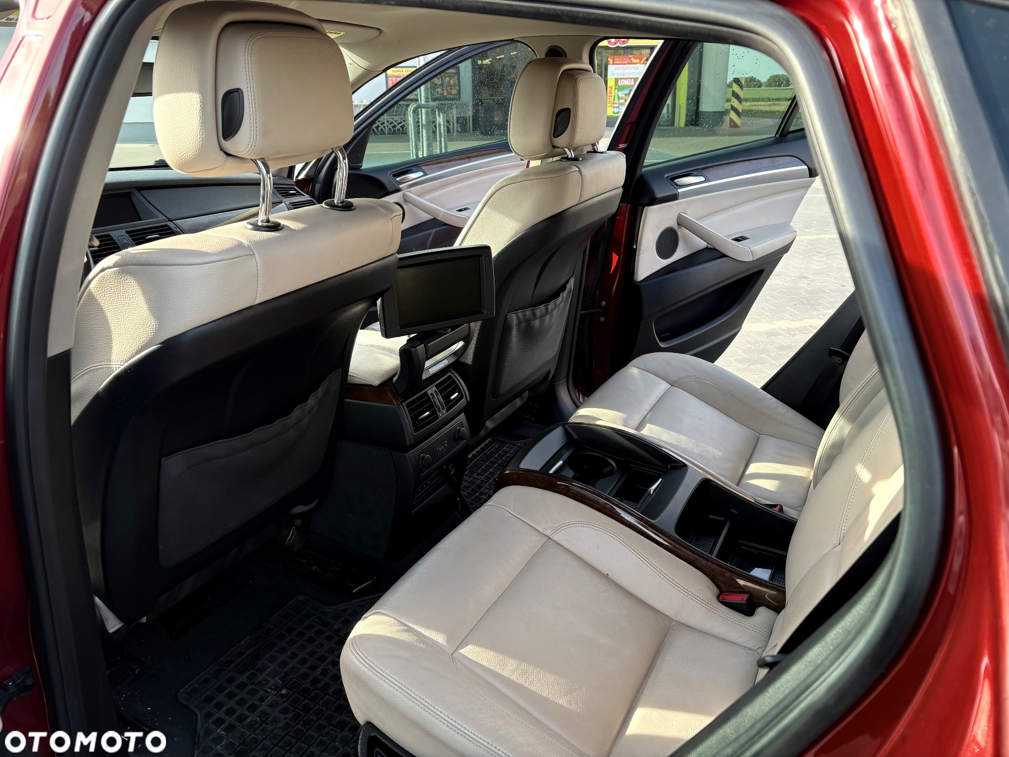 BMW X6 35i xDrive - 8