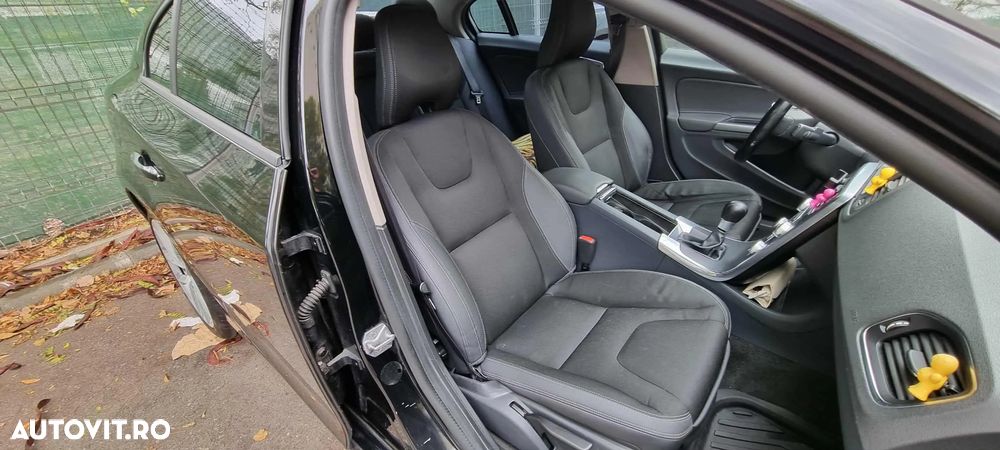 Volvo S60 D3 Start-Stop Momentum - 14