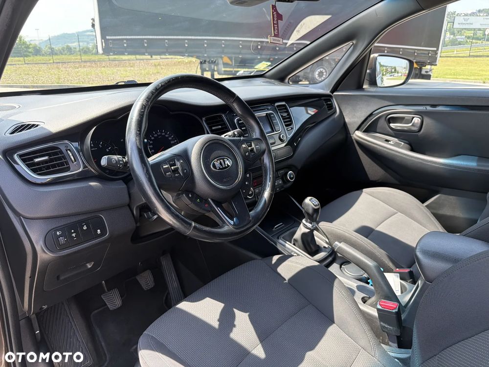 Kia Carens 1.6 GDI Business Line EU6 - 10