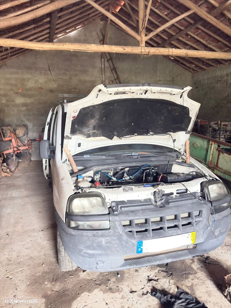 Fiat Doblo 1.9 JTD HLX - 6